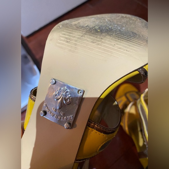 Yellow and copper heels, size 8.5 - Picture 10 of 12